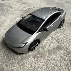 トヨタ プリウス ミニカー シルバーメタリックのサムネイル