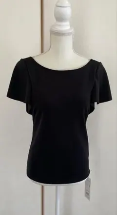 新品タグ付☆エポカ☆カップイン☆フリルトップスのサムネイル