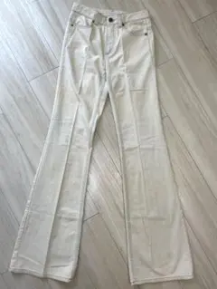STELLA McCARTNEY ホワイトブーツカットデニム　サイズ26のサムネイル