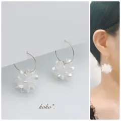 no.660 人気♡大ぶり ホワイトフラワーブーケのフープピアス 結婚式