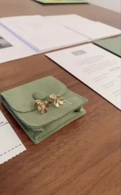 Van Creef & Arpels フリヴォル YGミニ ピアスのサムネイル