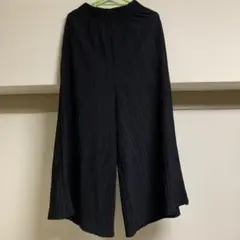 ブラックプリーツパンツ M-Lサイズ