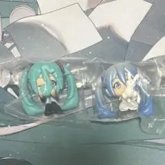 新品未開封★ガチャガチャ かくれんぼ 初音ミク、雪ミクセット