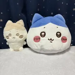 【新品未使用】ちいかわ　ハチワレ　グッズ2点セット（ぬいぐるみ・クッション）