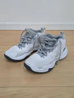 NOVA SURGE 3 GS　22.5cm