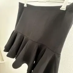 FOREVER21ブラック ミニ フレアスカートのサムネイル