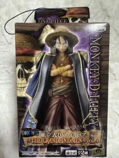 【未開封】ワンピース　組立式DXフィギュア　ルフィ