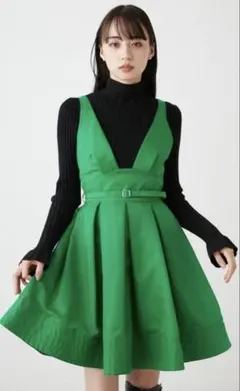 新品タグ付き！SNIDEL タフタミニワンピース グリーン