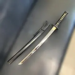 模造刀 脇差 鋼製湾曲刀 黒赤鞘 - メルカリ