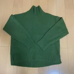 UNIQLO スフレヤーンハイネック セーター