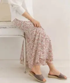 美品　アーバンリサーチドアーズ　3wayフラワーフレアスカート　レッド　花柄