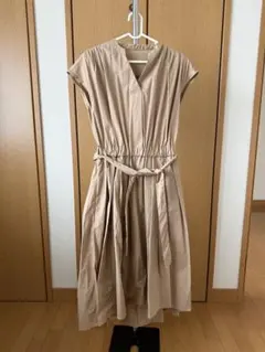 RADIATE ベージュ ノースリーブ ロングワンピース