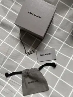BALENCIAGA BBロゴ ネックレスのサムネイル