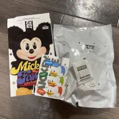 POPMART Mickey Family Secretのサムネイル