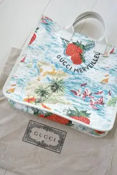 【新品未使用GUCCI】グッチChildren's ストロベリートートバックのサムネイル