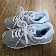 New Balance 574 グレー スニーカーのサムネイル