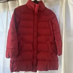 ユニクロ赤いダウンコート ファー付き
