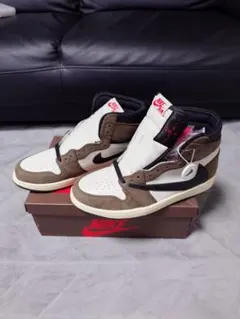 Travis Scott × Nike Air Jordan 1 High OG