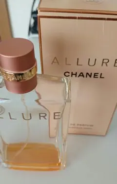 CHANEL シャネル　アリュール オードゥ パルファムのサムネイル