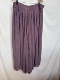 UNIQLO プリーツパンツ