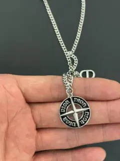 dior ネックレス コンパスモチーフ シルバーカラー