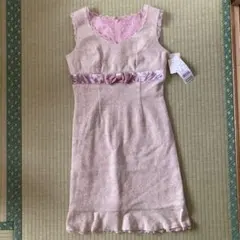 オンワード　タグ付き　新品　ピンク系　ワンピースのサムネイル