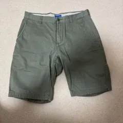 BEAMS カーキ ショートパンツ Mのサムネイル