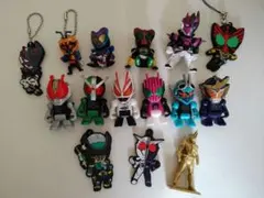 仮面ライダー　ガチャ　まちぼうけ　ラバーキーホルダー　びっくらたまご　まとめ売りのサムネイル