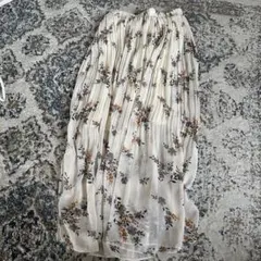 花柄シフォンプリーツスカート