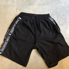 PUNK DRUNKERS 黒 ハーフパンツ　Lサイズのサムネイル