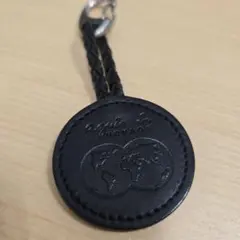 アニエス　キーホルダー　ブラックレザーキーケース 地球モチーフ アニエスb