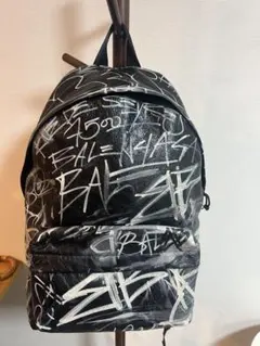 [希少品] バレンシアガ グラフィティリュックのサムネイル