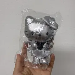 新品未開封　ハローキティ ブラックエンジェル 合皮マスコットチャーム シルバー
