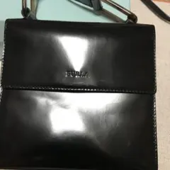 FURLA 黒 レザー ショルダーバッグ