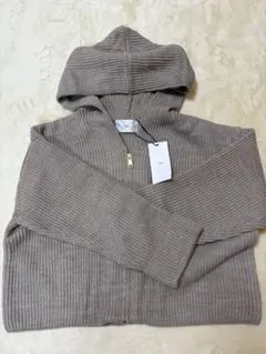 新品、未使用　Vinリブ編みフード付きセーター