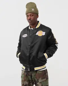2025年最新】MITCHELL & NESS メンズ スタジャンの人気アイテム
