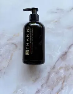 THANN ハンドローション AW《アロマティックウッド》 250mlのサムネイル