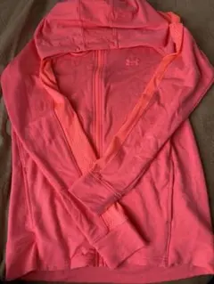 Under Armour ピンク フルジップパーカー