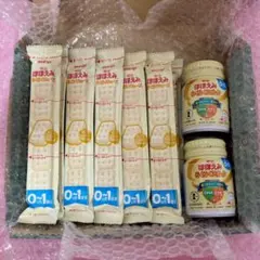 明治ほほえみらくらくミルク⭐︎キューブ11本、液体ミルク2缶