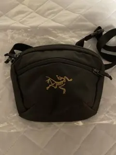 ARC'TERYX ショルダーバッグ