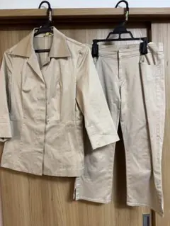 ベージュ ジャケット パンツ セット
