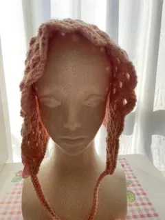 ピンクのかぎ針編みボンネット