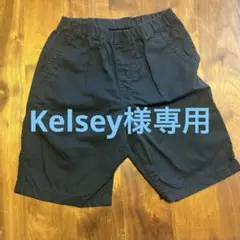 ユニクロ　黒 ハーフパンツ 140