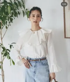 【お値下げ中】seventen by miho kawahito トップス SEVEN TEN by MIHO KAWAHITO フリルVネック トップス - メルカリ