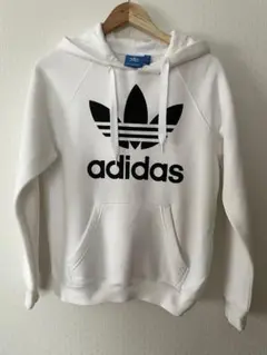 adidas パーカー