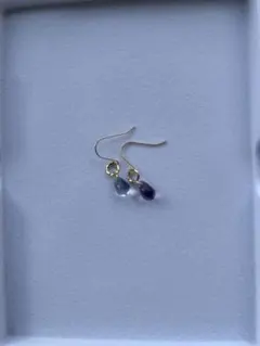 チェコビーズドロップピアス　しずく型　青紫　あじさい色