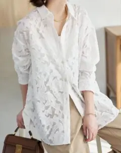 今期人気完売 Spick&Span シアージャガードシャツ 白 美品 - メルカリ
