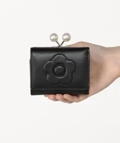 極美品 マリークワント エンボスデイジーパール ガマ口ウォレット 三つ折り財布