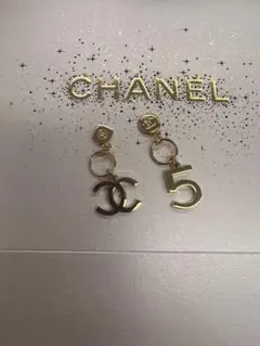 CHANEL 2023 ホリデー限定チャーム