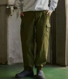 241 トゥーフォーワン　カーゴパンツ カーキ